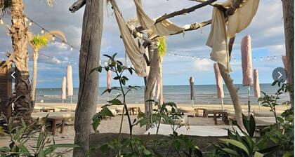 New villa with real Jacuzzi in a green setting 20 minutes from the beaches