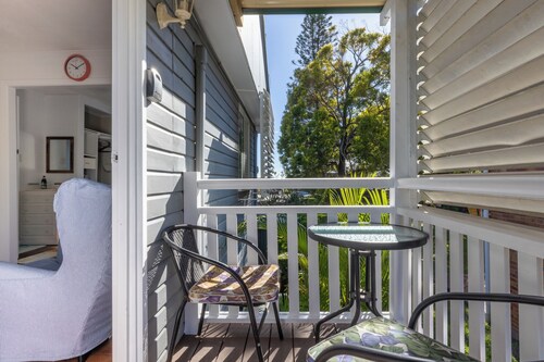 Nooky Studio - close to Airport (Free Parking)