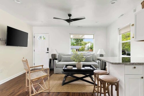 Sweetgrass Haven | 4BR in the Heart of Old Village
