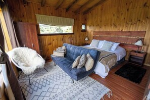 2 عدّة غرف نوم وواي فاي وملاءات أسرّة