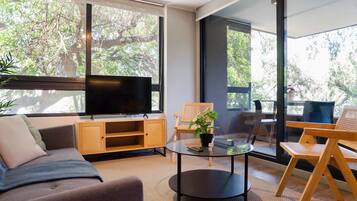 Televisión y oficina