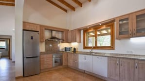 Villa, 5 Bedrooms, Terrace | Private kitchen - Global Correfoc - By Global Rental Holidays 8041 (Sa Pobla)