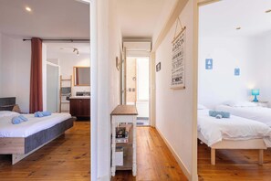 2 bedrooms, iron/ironing board, WiFi, bed sheets