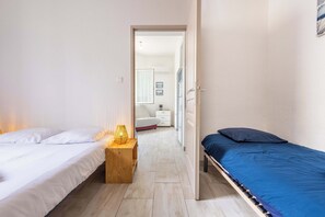 1 bedroom, iron/ironing board, WiFi, bed sheets