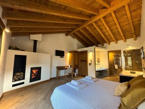 7 habitaciones, wifi y ropa de cama