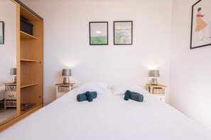 2 bedrooms, iron/ironing board, travel crib, bed sheets