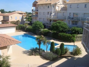 Pool - T2 with Pool, Terrace & Parking (Valras-Plage)