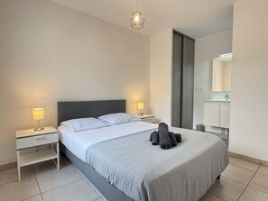 3 Schlafzimmer, Bügeleisen/Bügelbrett, WLAN, Bettwäsche