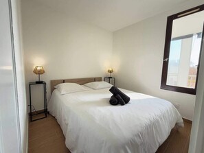 1 camera, Wi-Fi, lenzuola