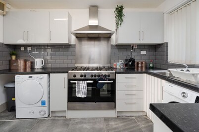 The Jade | 4bd - Pool Table - Man Utd - CityCentre