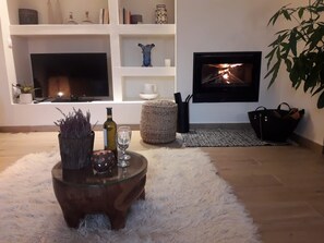 2 bedrooms, Internet - Iliopetra House 2 - Corfu Retreat With Jacuzzi (Corfu)