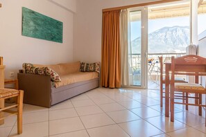 1 bedroom, Internet - Comfy Beach Flat 10min to the City Center (Kalamata)