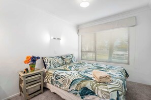 2 slaapkamers, een strijkplank/strijkijzer, wifi, beddengoed