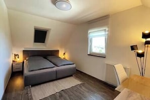 5 bedrooms, iron/ironing board, WiFi, bed sheets - Soběšice - Gate to Sumava | Wellness house (Soběšice)