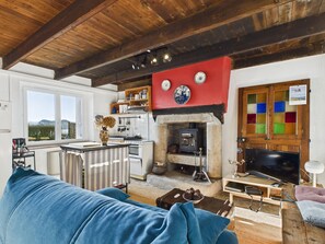 Televisie en een open haard