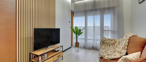 Classic Apartment, Balcony | Living room