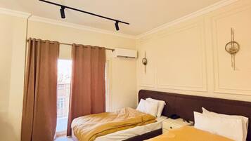 9 bedrooms, iron/ironing board, WiFi, bed sheets