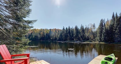 Absolute luxury by the lake | Chateau Val-des-Lacs