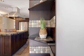 Interior - Absolute luxury by the lake - Chateau Val-des-Lacs (Val-des-Lacs)