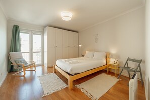 3 quartos, Wi-Fi de cortesia, roupa de cama