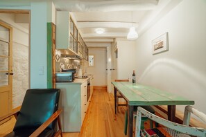 Dining - Historical Duplex with Terrace by Hosty (Oporto)