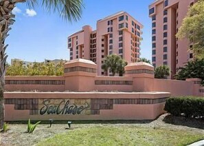 Exterior - 403C - Beautiful 2-bedroom 2 bath beachfront condo (ORANGE BEACH)