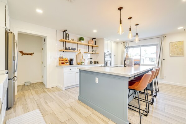 House (3 Bedrooms) | Interior - 4 Mi to Dtwn: Home w/ Fire Pit & Patio in Tempe (Tempe)