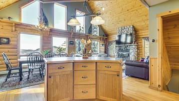 Rumah (4 Bedrooms) | Interior