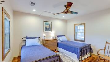 House (1 Bedroom) | Interior