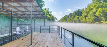 Deck & Gas Grill: Riverfront Home in Heber Springs