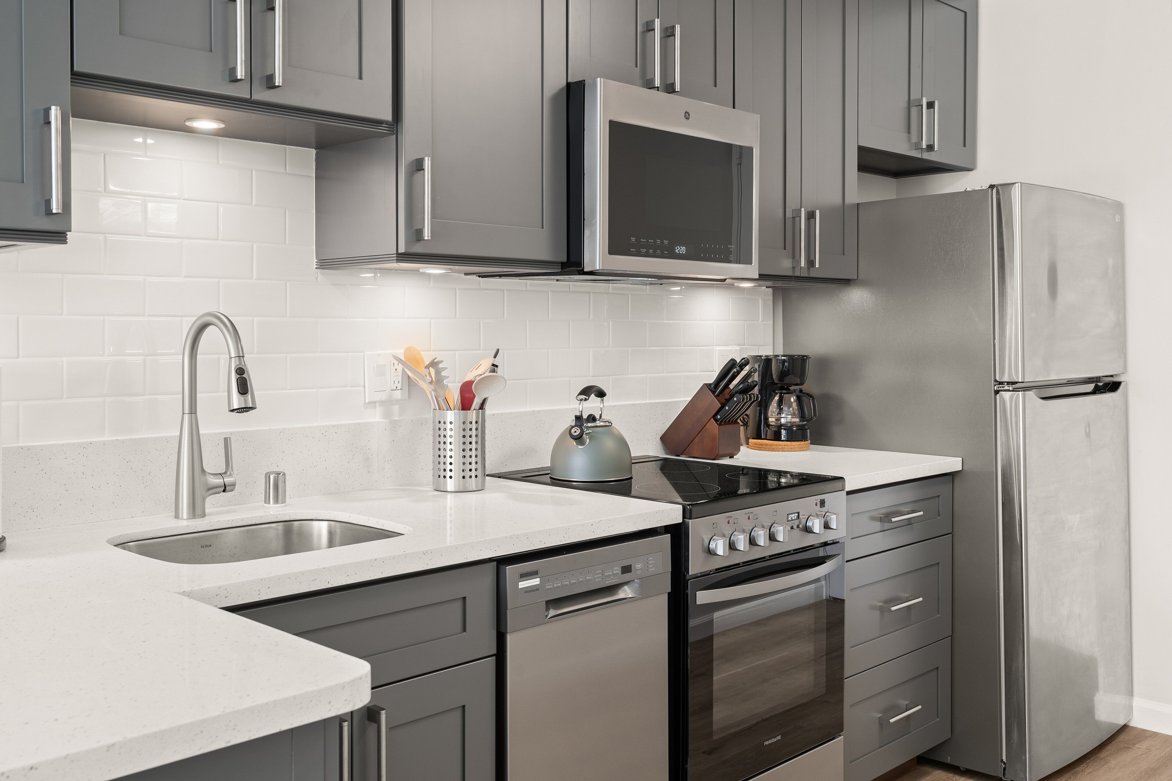 Fridge, microwave, oven, dishwasher