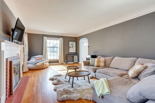 House (3 Bedrooms) | Front of property