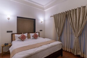 4 chambres, fer et planche à repasser, Wi-Fi, draps fournis