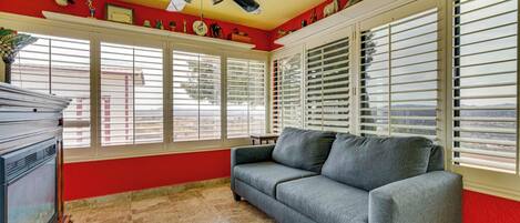 單棟房屋 (3 Bedrooms) | 內部