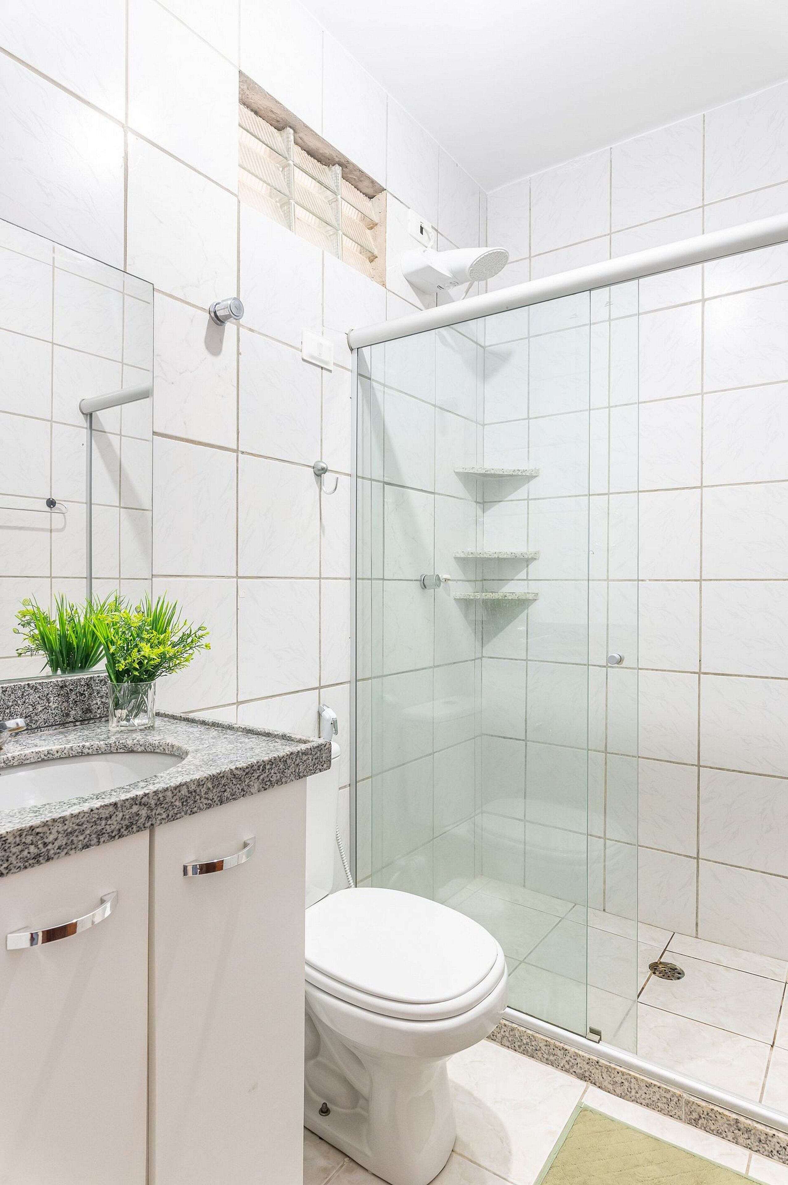 Villa | Bathroom | Shower, towels