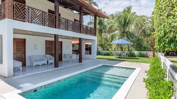 Vila | Piscina | Piscina externa