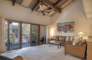 智能电视、壁炉