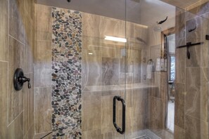 Shower, hair dryer, towels - HighPoint Haven | AC, Pool, Hot Tub, Golf & Ski (Durango)