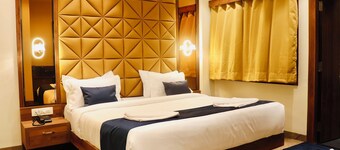 The Velar Hotel, Vijay Nagar