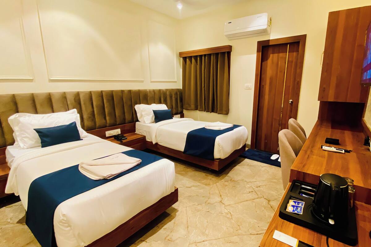 Corporate Classic Room | Desk, laptop workspace, free WiFi, bed sheets