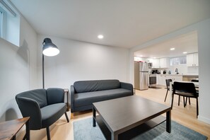 Apartment (3 Bedrooms) | Interior - Pet-friendly Seattle Apt Near Dtwn & Lumen Field (Seattle)