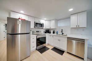 Apartment (3 Bedrooms) | Front of property