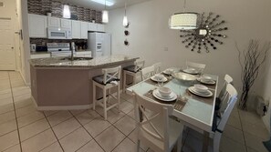 4 bedrooms, Internet - Spacious Family Townhouse Kissimmee - Sleeps 8 (Kissimmee)