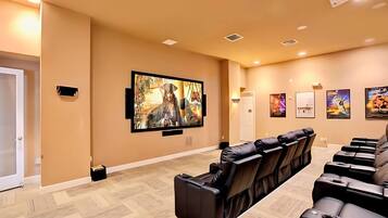 Apartment | 4 bedrooms, Internet