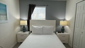 Apartment | 4 bedrooms, Internet