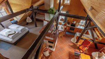 1 Schlafzimmer, Schreibtisch, Bügeleisen/Bügelbrett, Reisekinderbett