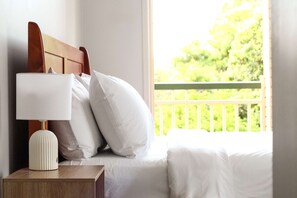 2 bedrooms, iron/ironing board, Internet, bed sheets