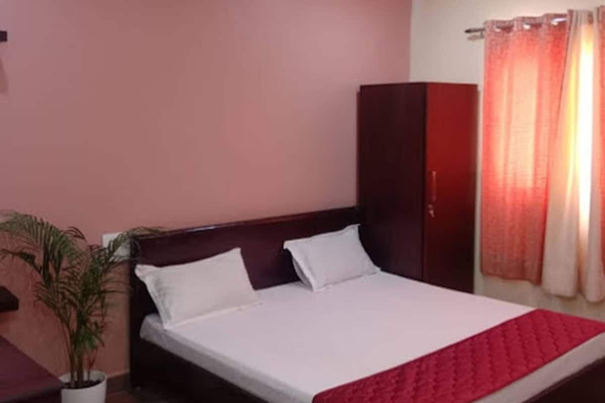 Habitación Confort, 1 cama King size | Insonorización y wifi gratis