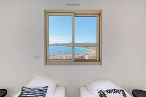 3 Schlafzimmer, Bügeleisen/Bügelbrett, WLAN, Bettwäsche