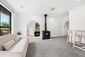 Älytelevisio, takka